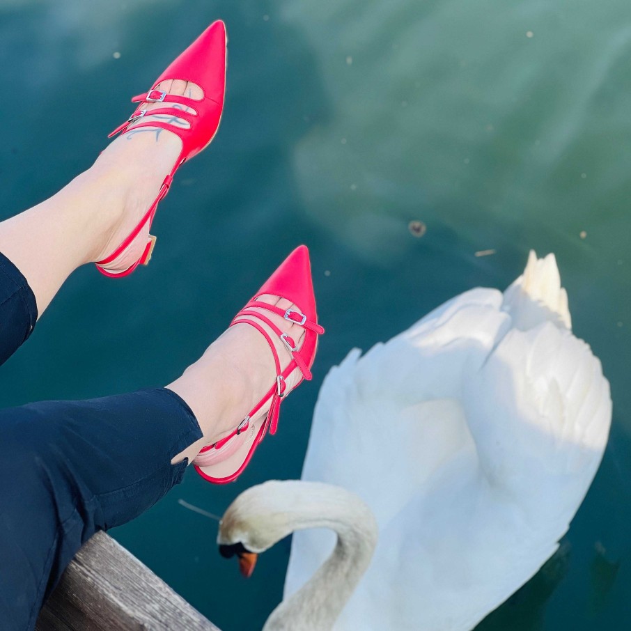 Best La Gatta Con Gli Stivali Gloria Red Chanel Sandal In Red Nappa Leather With Straps And Handcrafted Low Heel