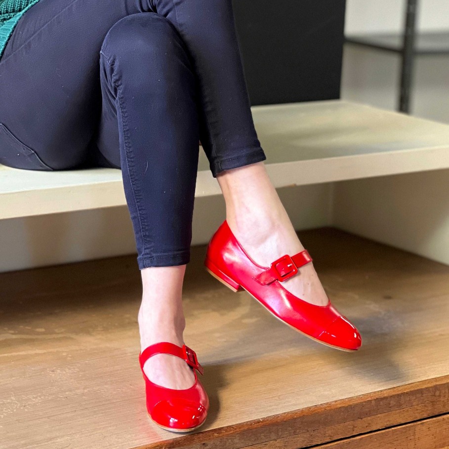 Best La Gatta Con Gli Stivali Ruby Red Ballerina In Red Nappa Leather With Handcrafted Buckle And Toe Cap