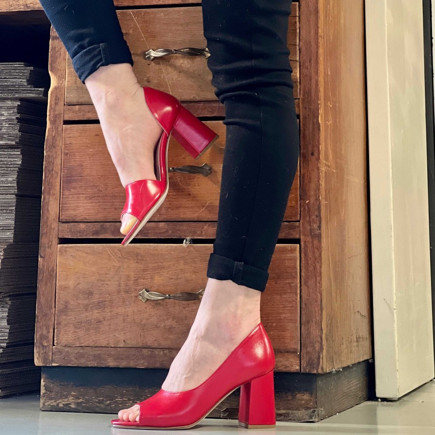 Hot La Gatta Con Gli Stivali Monet Red Peep Toe Pump In Red Leather With Tuscan Artisan Heel