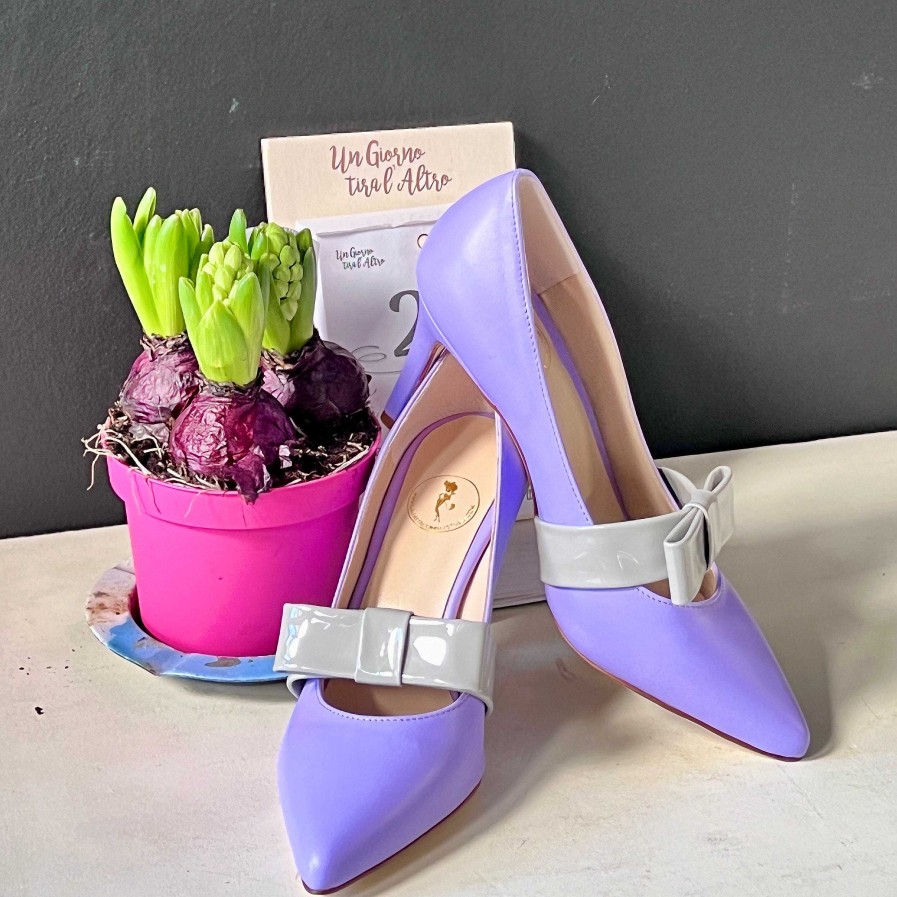 Best La Gatta Con Gli Stivali Rocher Lilac Parade Decollete In Lilac Nappa Heel 8.5 Cm With Handmade Bow